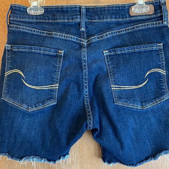 Signature Levi Strauss & Co Modern Skinny Shorts Sz 14 - 32W - Picture 2 of 7